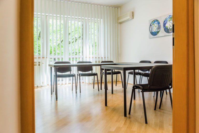 Centar za edukacije i razvoj